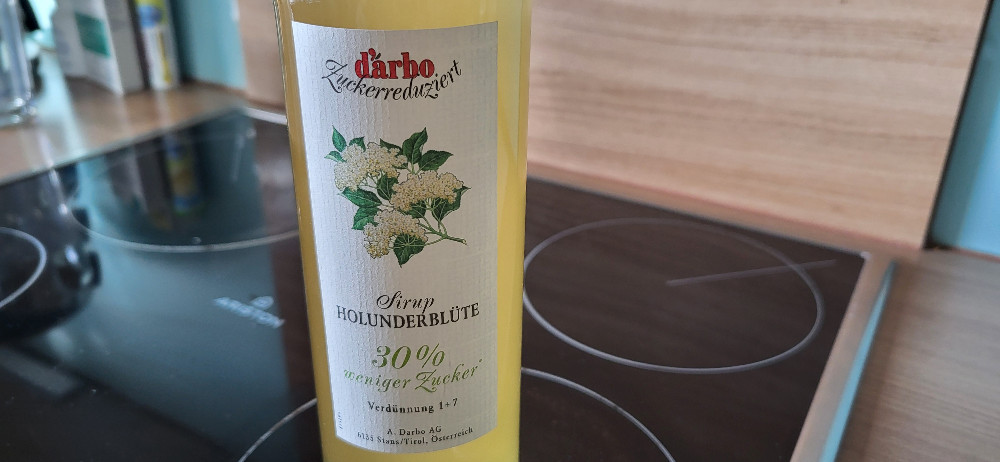 Holunderblüte Sirup, zuckerreduziert von KathiO93 | Hochgeladen von: KathiO93