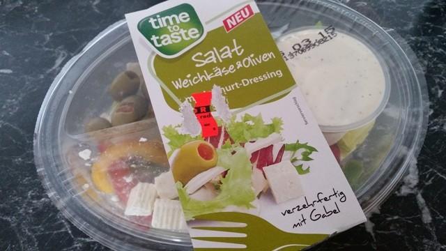Time to taste Salat, Weichkäse & Oliven | Hochgeladen von: huhn2