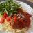 Spaghetti mit Hackbällchen in Tomatensosse, Rucola und Sonnenblu | Hochgeladen von: Ticka