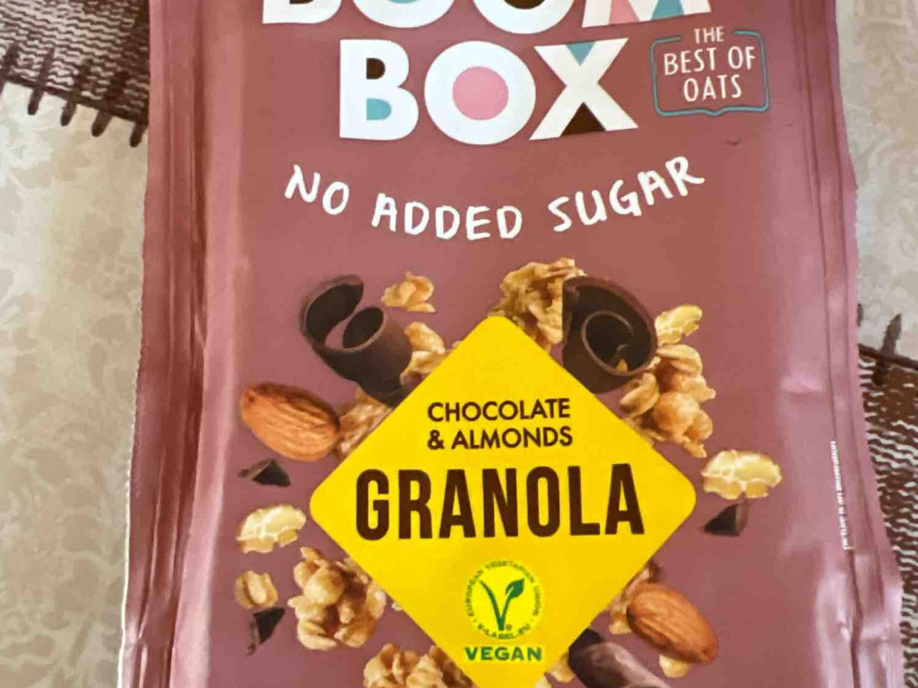 Boom Box Chocolate & Almonds von rovadTV | Hochgeladen von: rovadTV