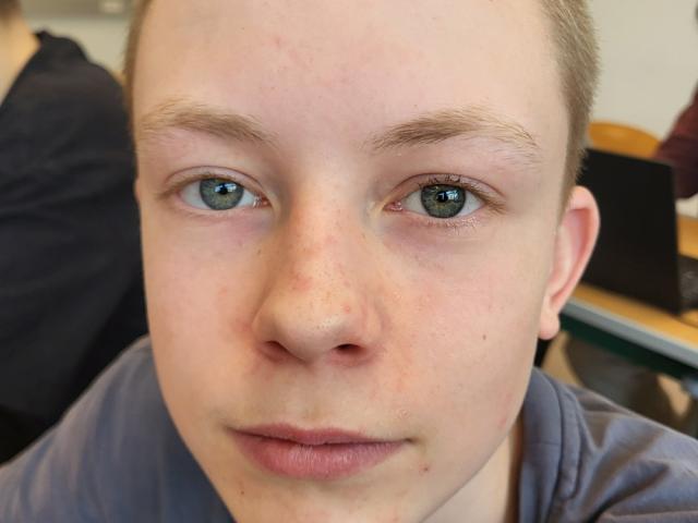 Hochgeladen von: ytx242