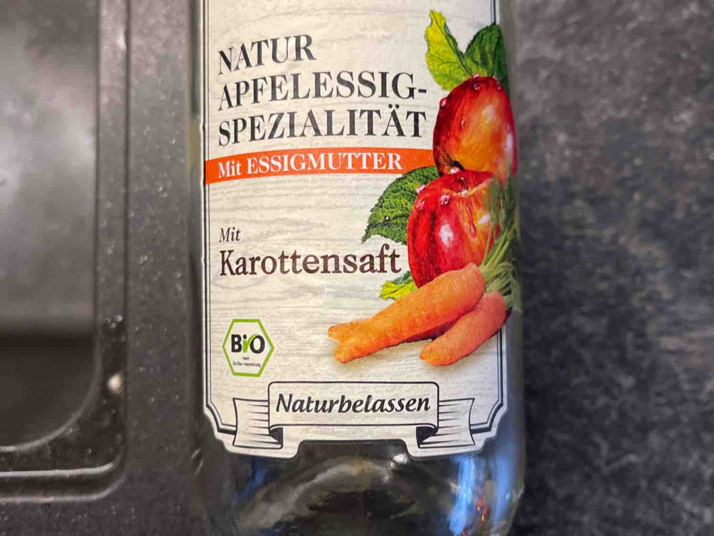 Naturapfelessigspezialität mit Karottensaft, mit Essigmutter von | Hochgeladen von: infoweb161