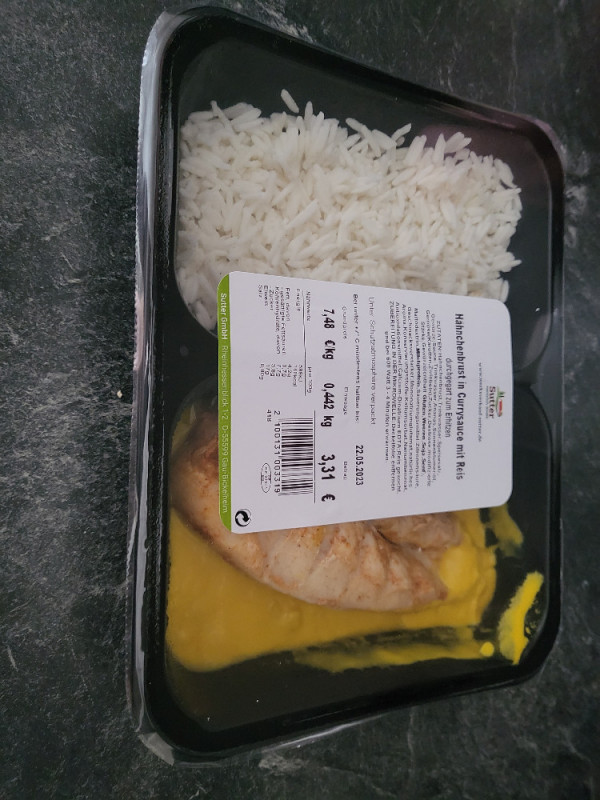 Hähnchenbrust in Currysauce mit Reis von NiiKexy | Hochgeladen von: NiiKexy