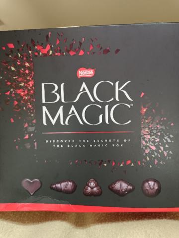 Black Magic by OlhaYashl | Uploaded by: OlhaYashl