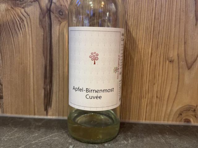 Hochgeladen von: GabrielKalki