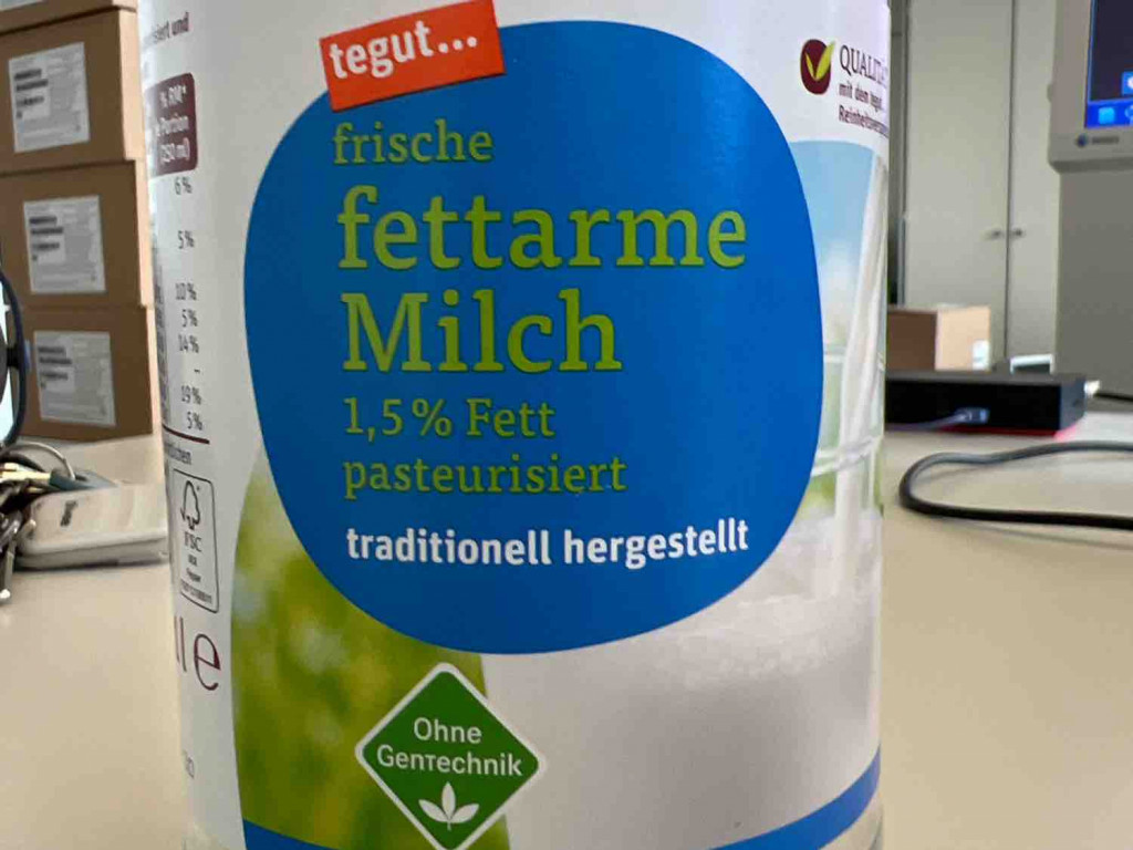 frische  fettarme Milch 1,5 %   von IanElston | Hochgeladen von: IanElston