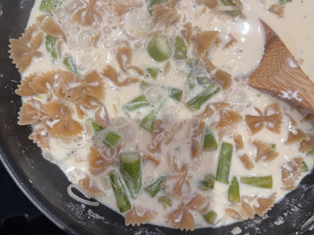 Nudel Spargel Ricotta Pfanne von sinimitable | Hochgeladen von: sinimitable Nudel Spargel Ricotta Pfanne von sinimitable | Hochgeladen von: sinimitable