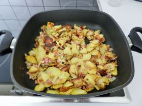 Bratkartoffel aus rohen Kartoffeln, herzhaft | Hochgeladen von: Nini53
