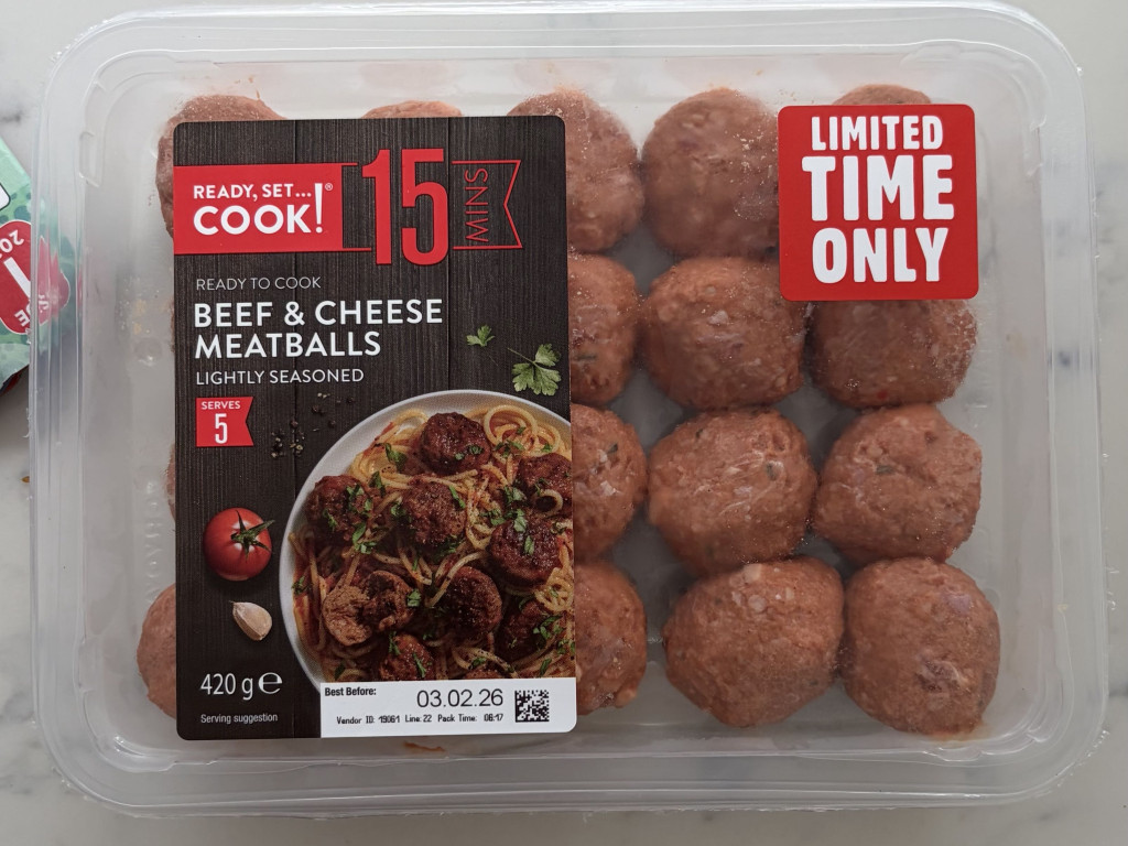 Hochgeladen von: valeriegmpl