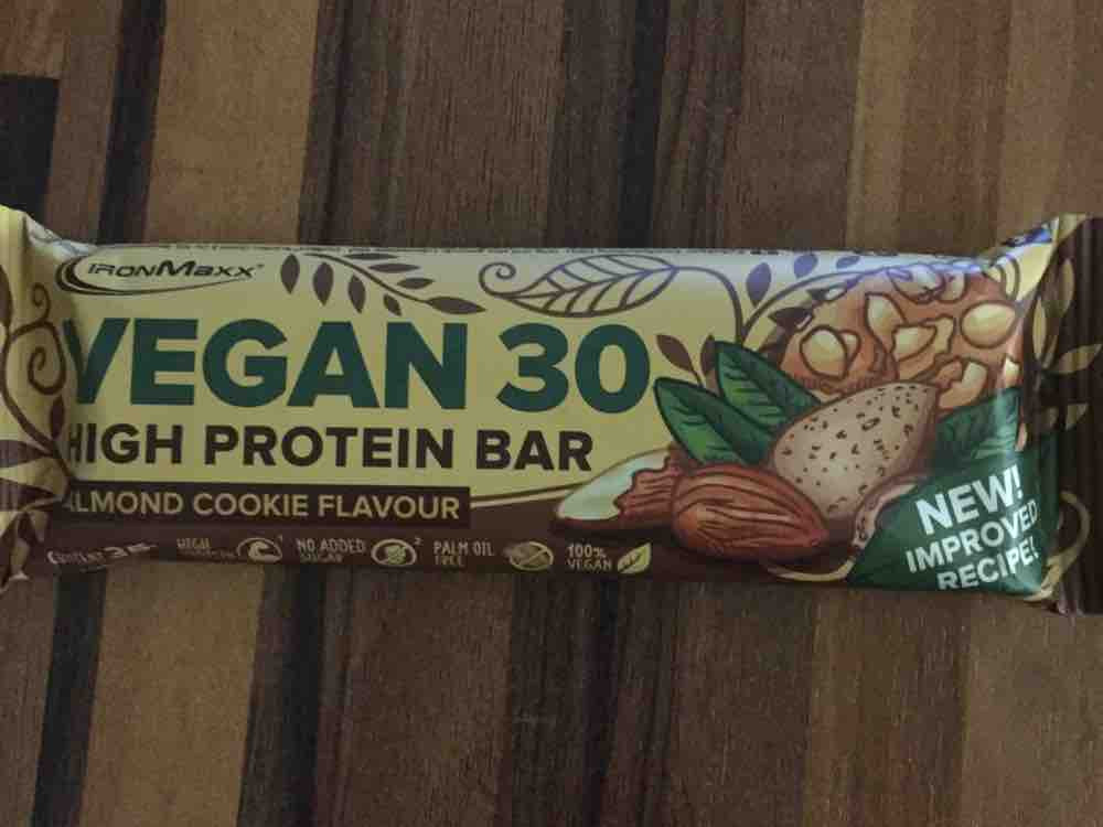 Vegan High Protein Bar, Almond Cookie Flavor von stellalost | Hochgeladen von: stellalost