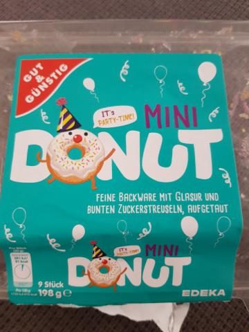 Mini Donut, mit Glasur und Bunten Zuckerstreuseln von Niccy | Hochgeladen von: Niccy