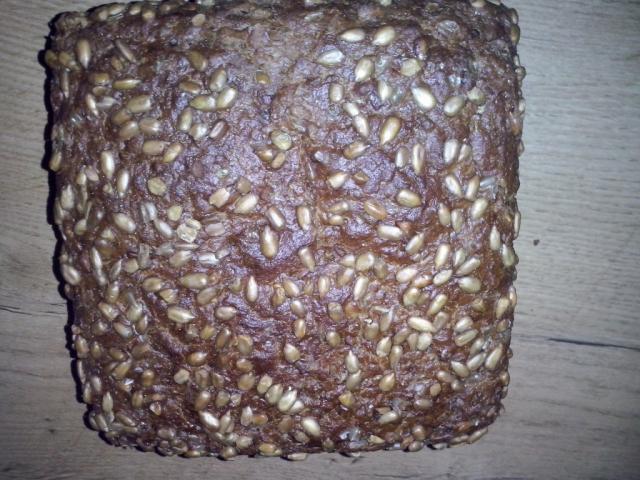 Sonnenkernigel Vollkornbrot mit Sonnenblumenkernen | Hochgeladen von: Shirlinka