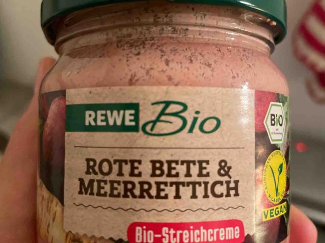 Rote Bete & Meerrettich Bio-Streichcreme by HannaSAD | Uploaded by: HannaSAD