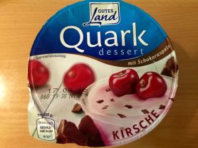 Quarkdessert mit Schokoraspel, Kirsche | Hochgeladen von: pdotrdot