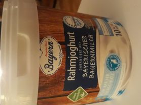 Bauernmilch Rahmjoghurt , aus Bayrischer Bauernmilch | Hochgeladen von: freyap554