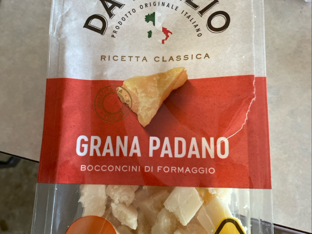 Grana Padano Stücke von Kescheli | Hochgeladen von: Kescheli Grana Padano Stücke von Kescheli | Hochgeladen von: Kescheli