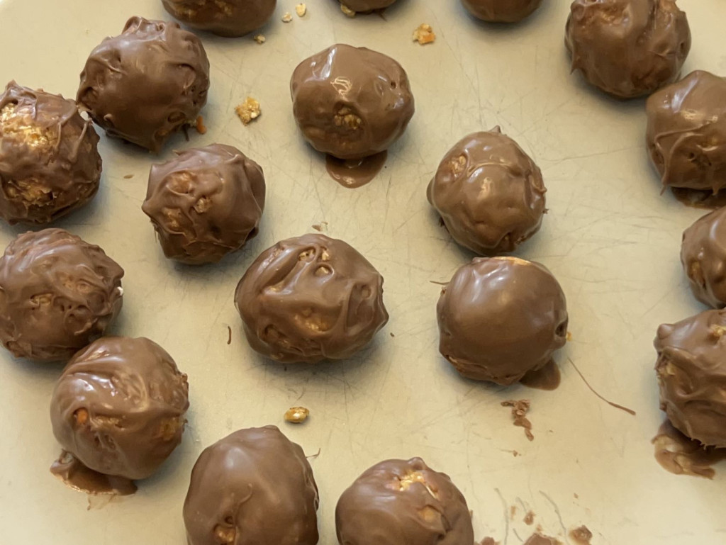 Hochgeladen von: mxrxn