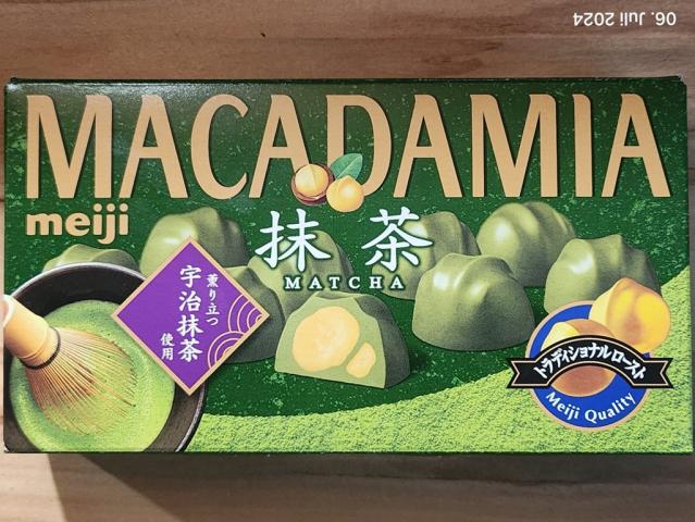 meiji macadamia chocolate matcha | Hochgeladen von: cucuyo111