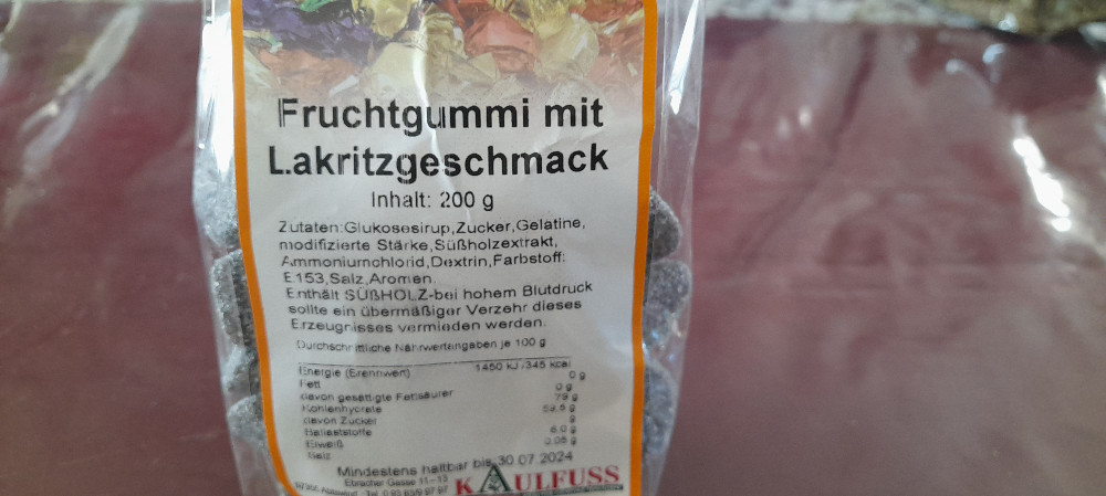 Fruchtgummi mit Lakritzgeschmack, Weingummi von petragolze607 | Hochgeladen von: petragolze607