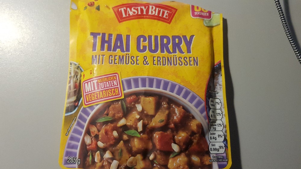 Thai curry, mit Gemüse & Erdnüssen von gkrmbl | Hochgeladen von: gkrmbl