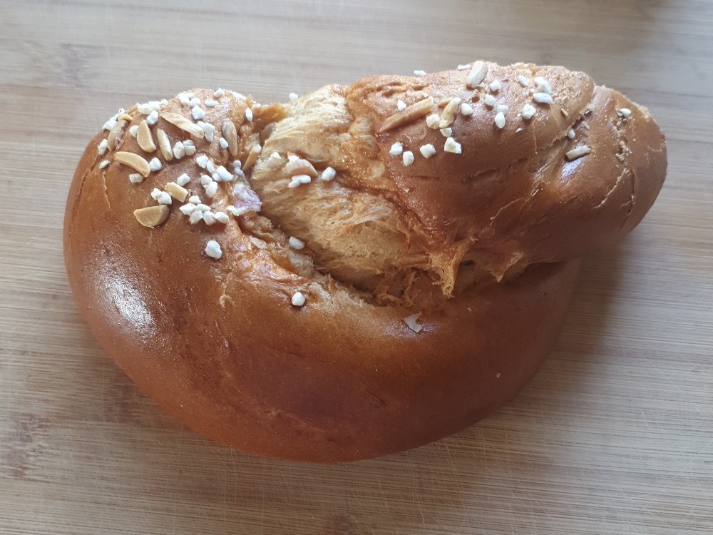 Frühlingsknoten, Brotkarte von benjaminwahnsch408 | Hochgeladen von: benjaminwahnsch408 Frühlingsknoten, Brotkarte von benjaminwahnsch408 | Hochgeladen von: benjaminwahnsch408