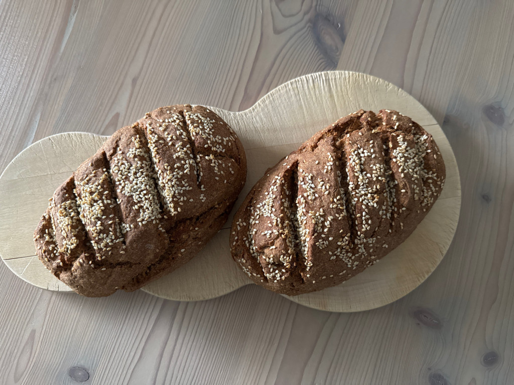 Roggen-Vollkornbrot, Mit Sesam von Gertrud54 | Hochgeladen von: Gertrud54