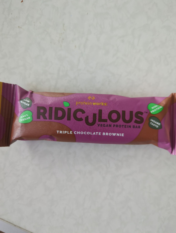 ridiculous vegan protein bars, triple chocolate brownie by Lordo | Hochgeladen von: LordofLuck