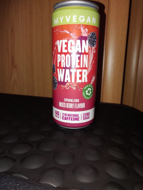 Vegan Protein Water, Sparkling Mixed Berry Flavour von Andokay | Hochgeladen von: Andokay