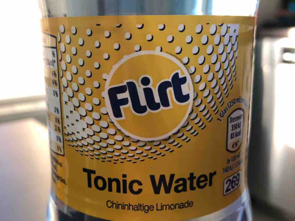 Tonic Water von jennyakajenny  | Hochgeladen von: jennyakajenny 