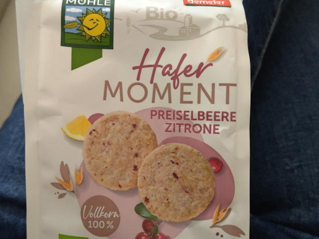 Hochgeladen von: Dunkleschoko Hochgeladen von: Dunkleschoko