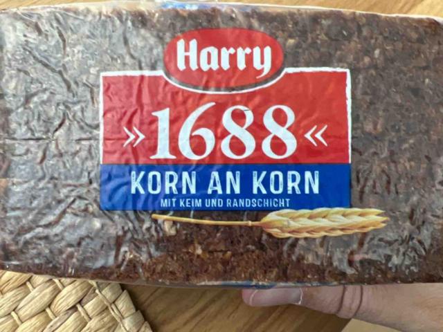 Korn an Korn, Roggen Vollkornbrot by pkornas | Uploaded by: pkornas