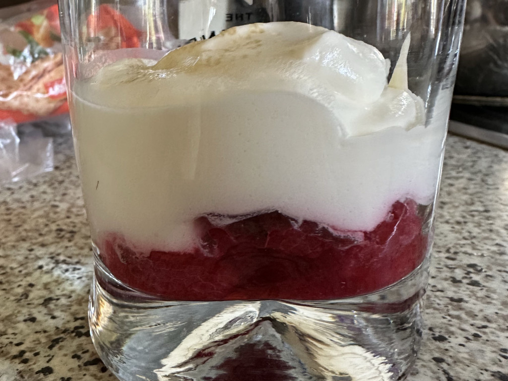 Himbeeren Schlagsahne Dessert von faffy | Hochgeladen von: faffy Himbeeren Schlagsahne Dessert von faffy | Hochgeladen von: faffy