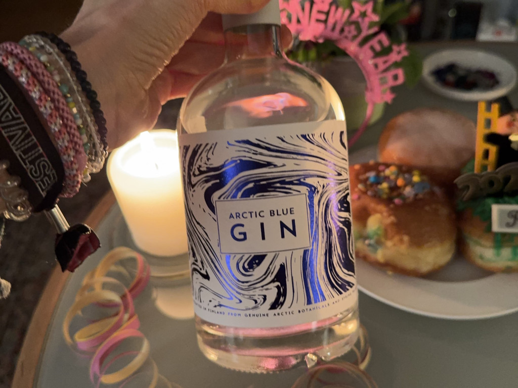 Arctic Gin Blueberry 46% von Synni777 | Hochgeladen von: Synni777