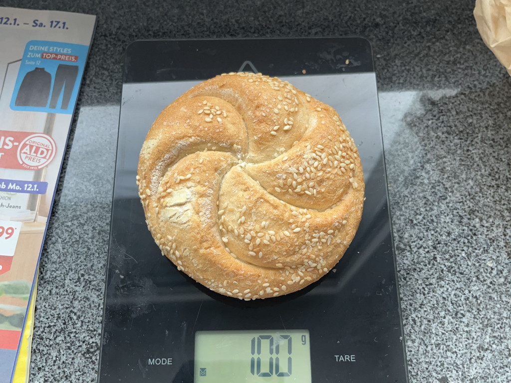 Hochgeladen von: builttolast84