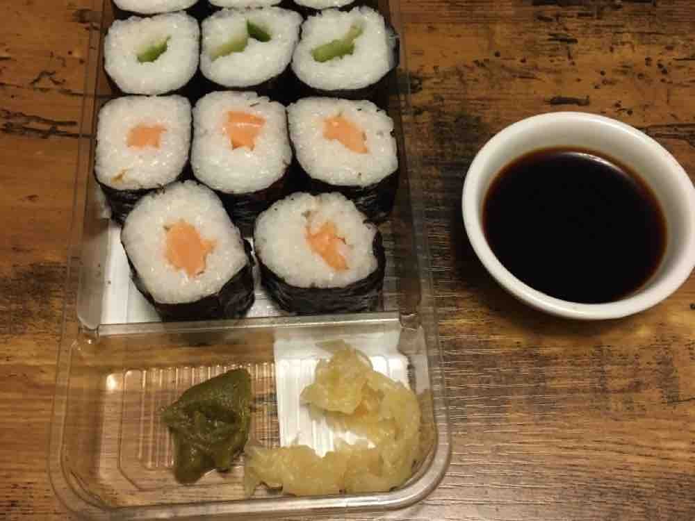 Sushi-Box "Mit", mit Soja-Sauce, Ingwer und Wasabizube | Hochgeladen von: moimoimoi