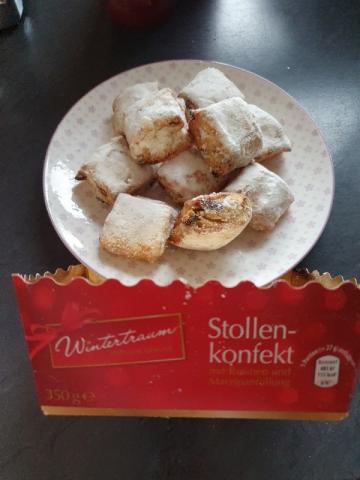 Wintertraum Stollenkonfekt, Mit Rosinen und Marzipanfüllung von  | Hochgeladen von: Christel07