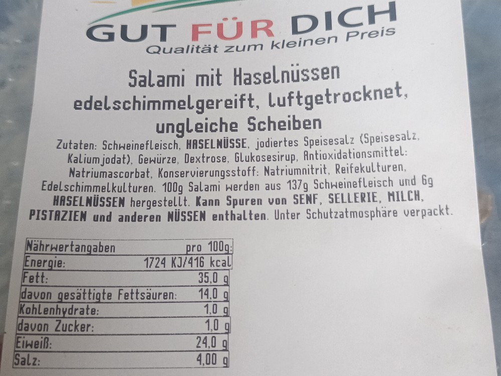 Salami mit Haselnüssen, edelschimmelgereift, luftgetrocknet von  | Hochgeladen von: clawo