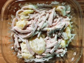 Kartoffelsalat mit Wurststreifen und Salatcreme | Hochgeladen von: cucuyo111