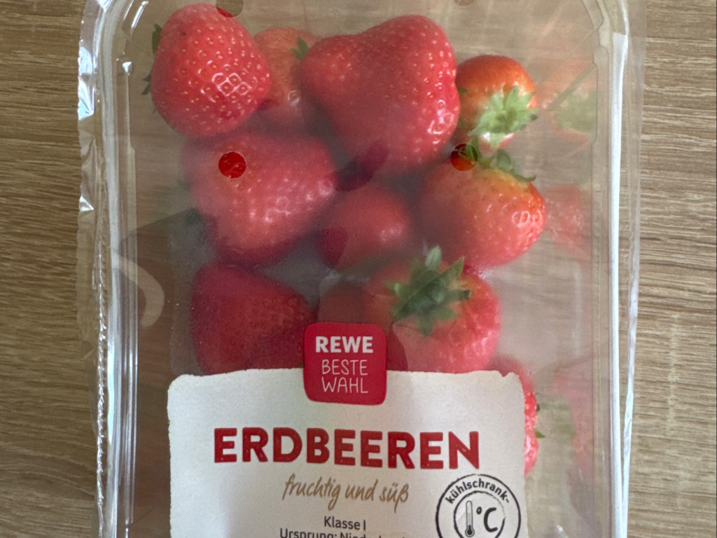 Erdbeeren von yanniktocyborg | Hochgeladen von: yanniktocyborg Erdbeeren von yanniktocyborg | Hochgeladen von: yanniktocyborg