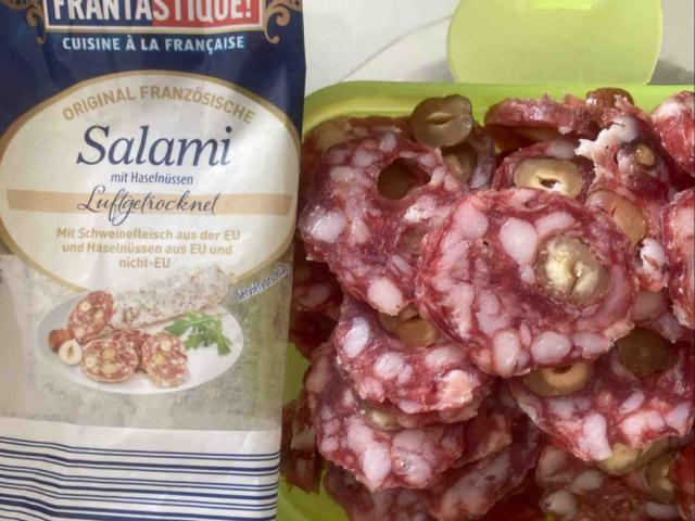 Salami mit Haselnüssen, Luftgetrocknet von martin.sobik | Hochgeladen von: martin.sobik