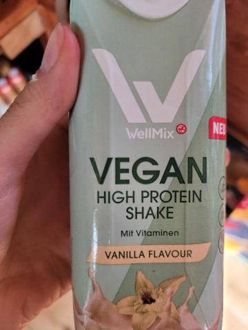 Vega high Protein shake, vanilla by Tokki | Uploaded by: Tokki