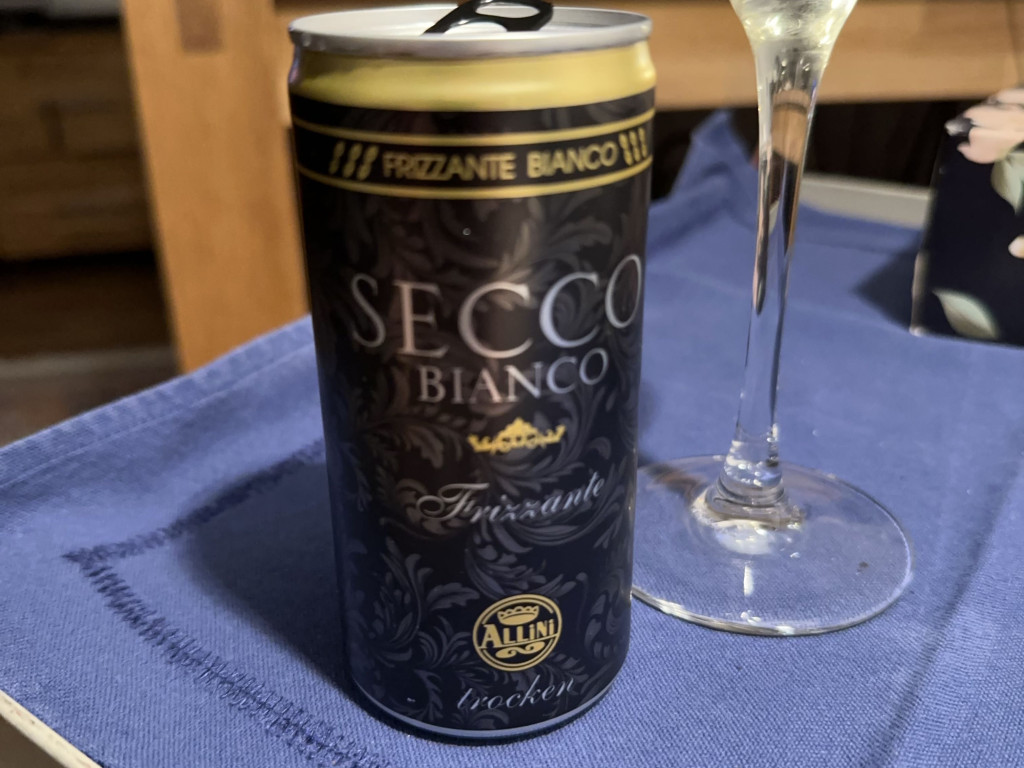 Hochgeladen von: Zurzine