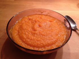 Kürbis-Karotten-Ingwer-Suppe (selbstgemacht) | Hochgeladen von: kathi.baran