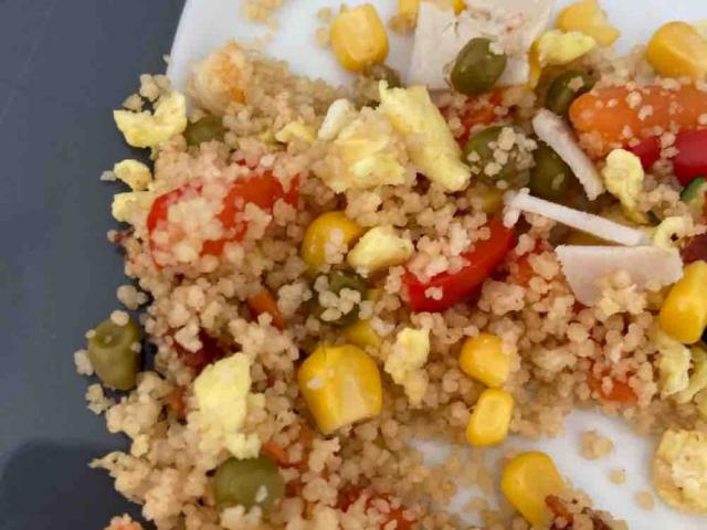 Couscous Gemüsepfanne, mit Rührei, Mais und getr. Tomaten von se | Hochgeladen von: senta1104