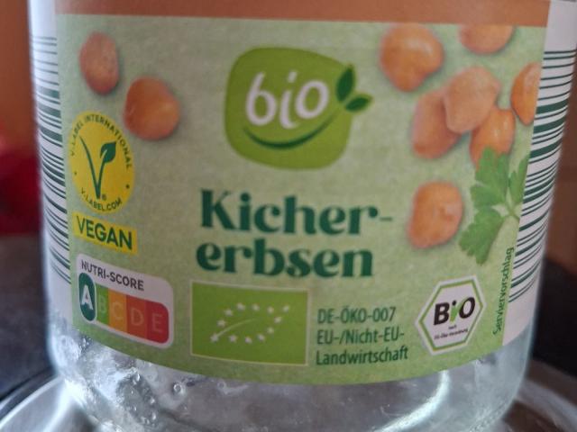 Hochgeladen von: Livyly