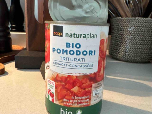 Bio Pomodori, Triturati von kristijanberisha | Hochgeladen von: kristijanberisha