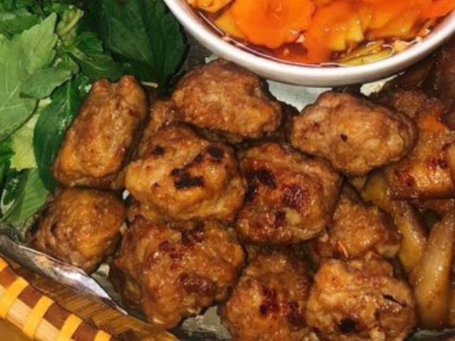 Hochgeladen von: Elena7338 Hochgeladen von: Elena7338