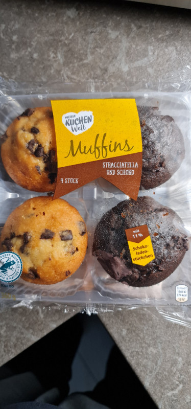 Muffins, 2x Schoko, 2x Straciatella von Ewen | Hochgeladen von: Ewen