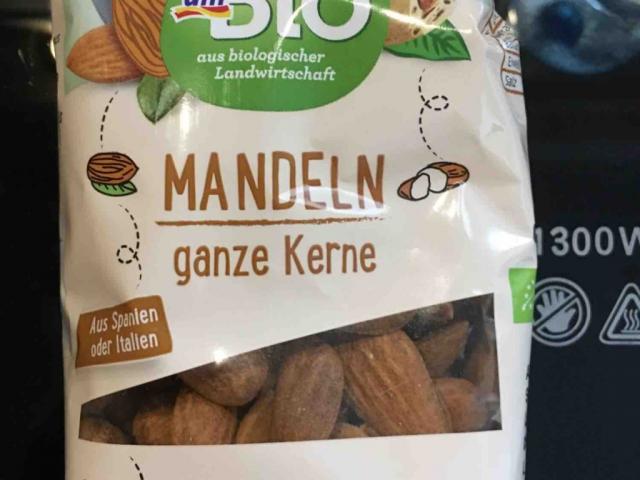 Mandeln, ganze Kerne von ZuzanaKe | Hochgeladen von: ZuzanaKe