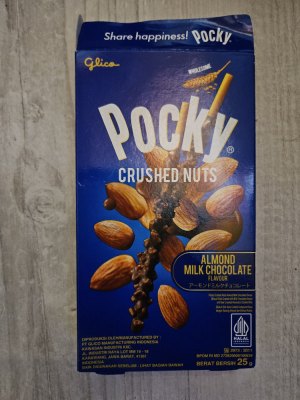 Pocky Crushed Nuts von Nagelbrett | Hochgeladen von: Nagelbrett